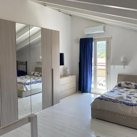 Casa Gli Ulivi 10 *